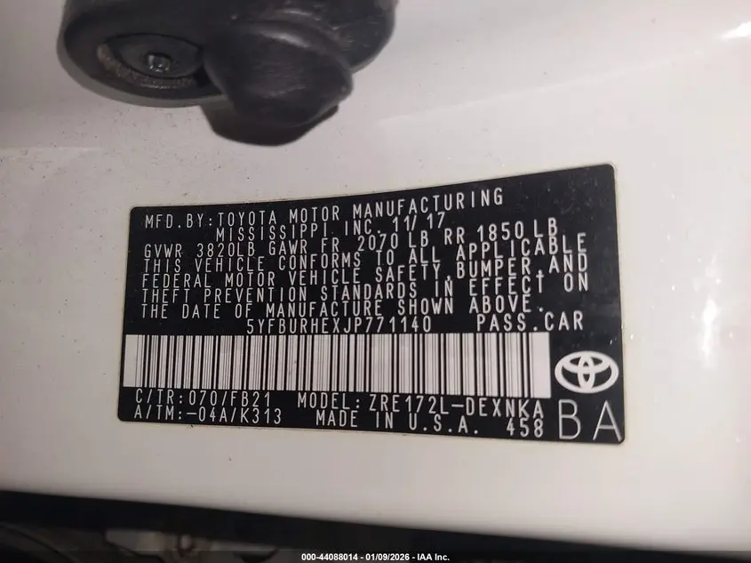 2018 TOYOTA COROLLA LE