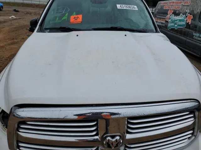 2015 RAM 1500 SLT