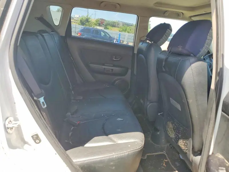 2011 KIA SOUL +  