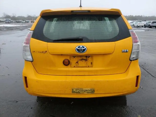 2016 TOYOTA PRIUS V
