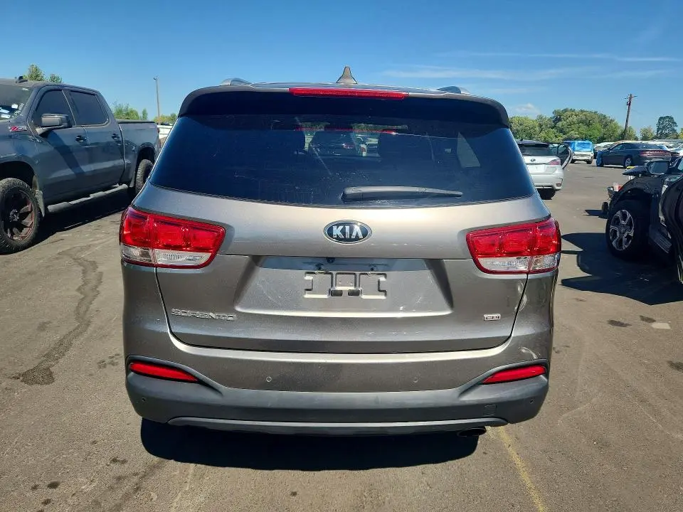 2016 KIA SORENTO LX  
