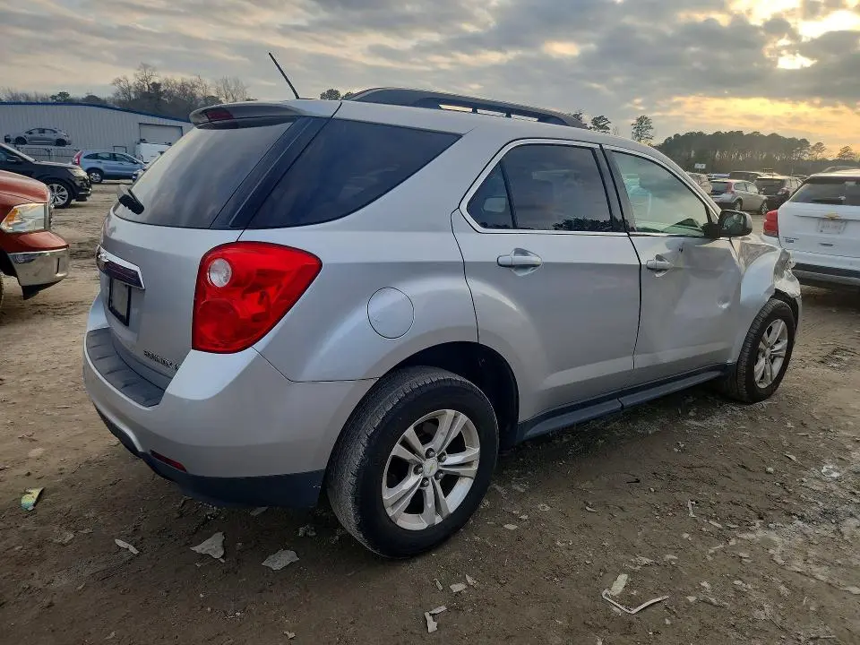 2015 CHEVROLET EQUINOX LT  