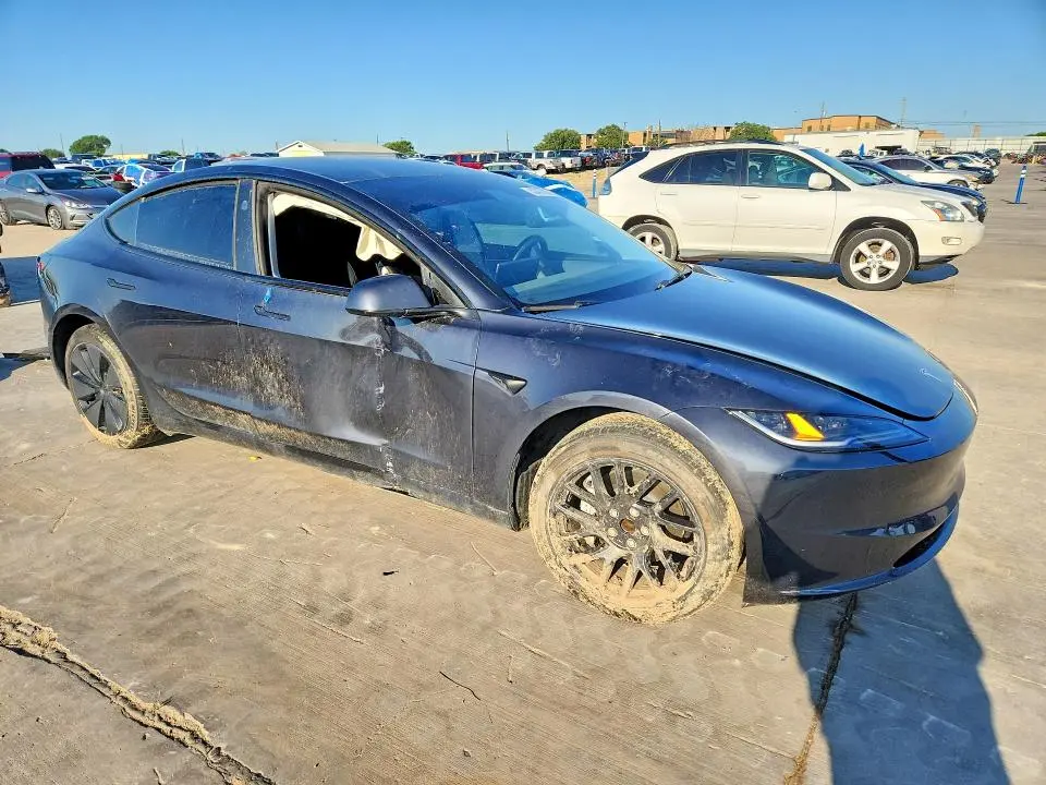 2024 TESLA MODEL 3   