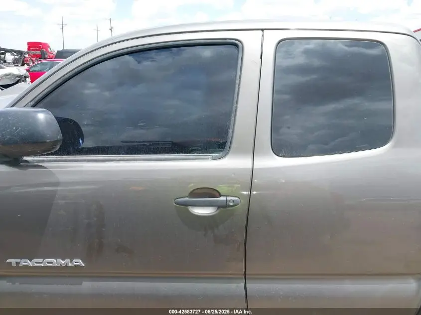 2013 TOYOTA TACOMA  