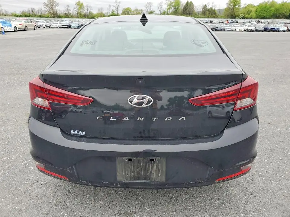 2020 HYUNDAI ELANTRA SEL  