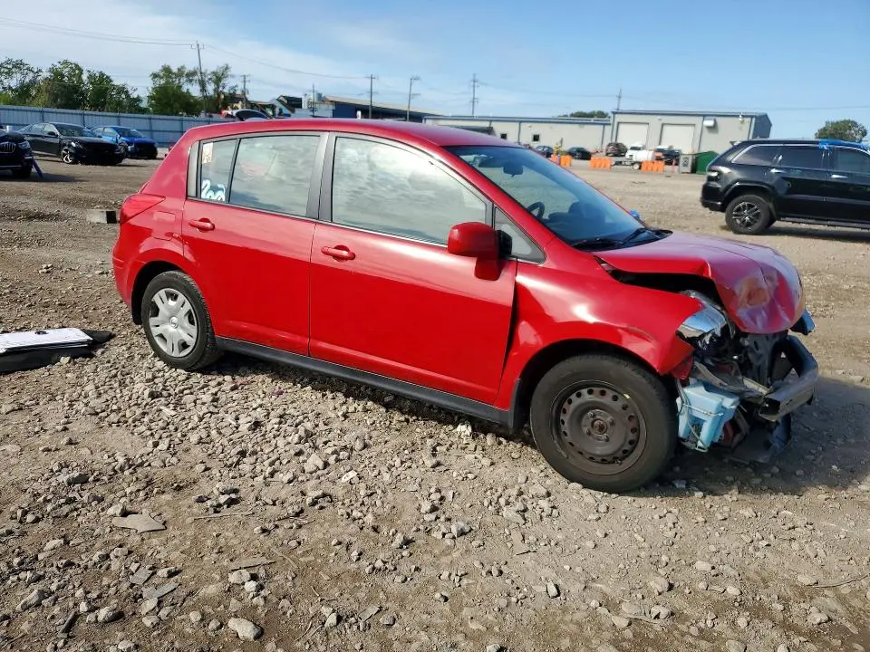 2011 NISSAN VERSA 1.8 S  