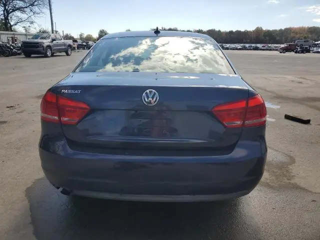 2013 VOLKSWAGEN PASSAT S  