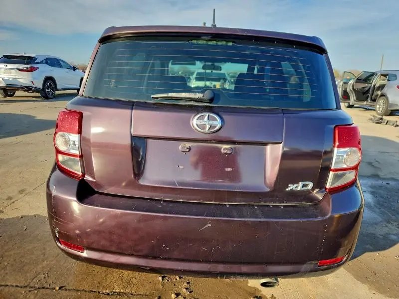 2010 TOYOTA SCION XD   