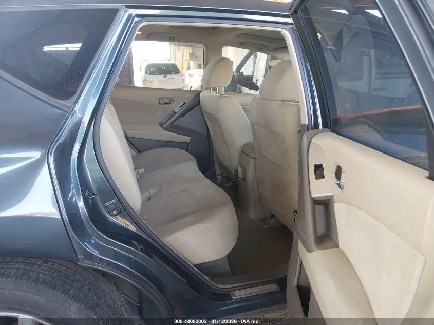 2011 NISSAN MURANO SV