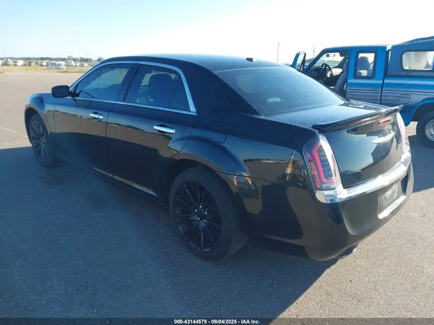 2012 CHRYSLER 300 LIMITED