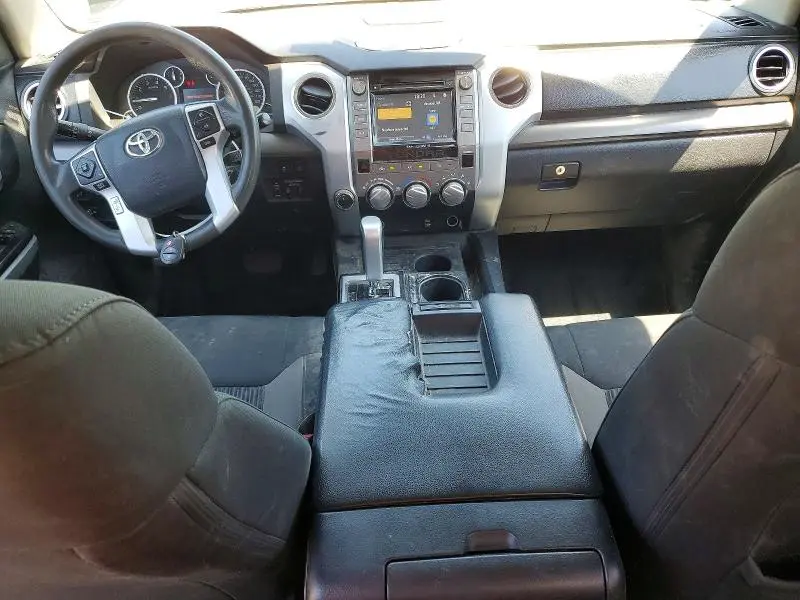 2017 TOYOTA TUNDRA SR5  