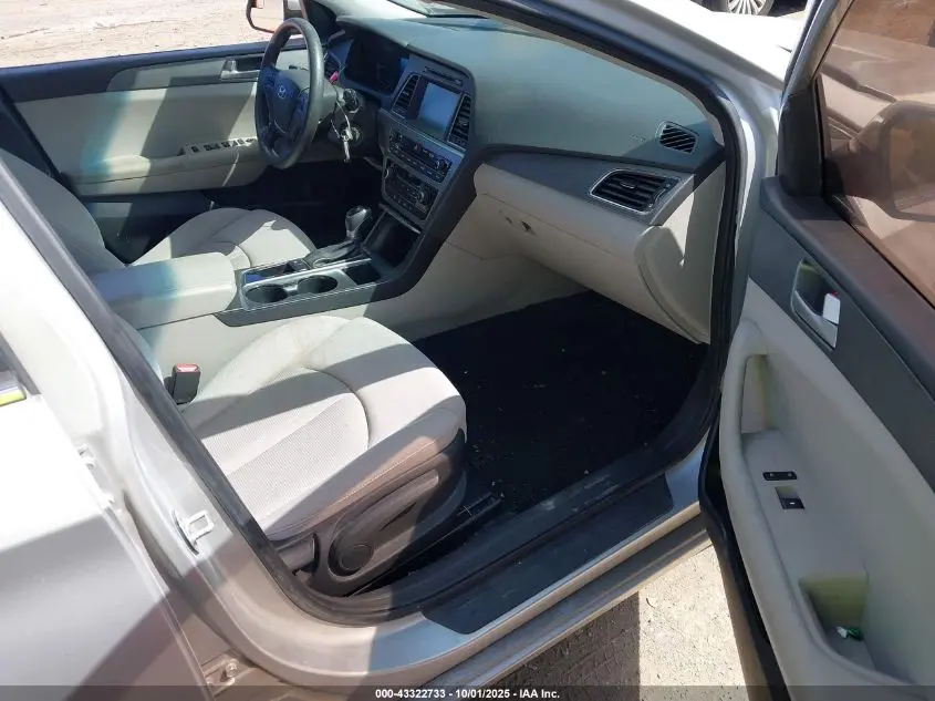 2016 HYUNDAI SONATA SE