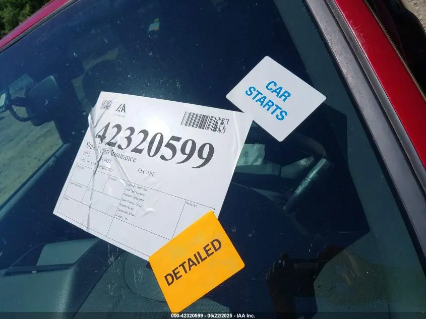 2011 FORD ESCAPE LIMITED