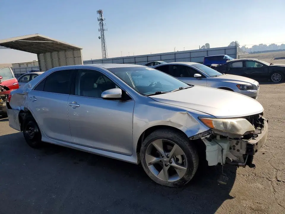 2014 TOYOTA CAMRY SE SPORT  