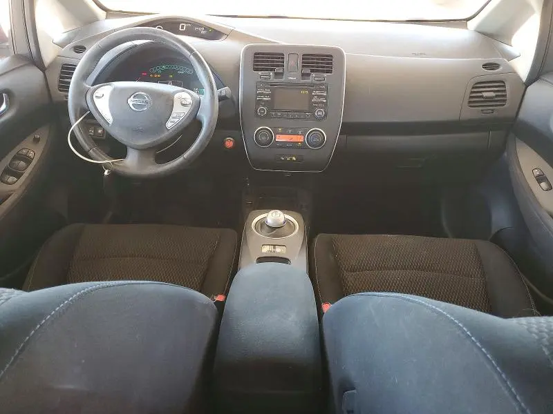 2015 NISSAN LEAF S  