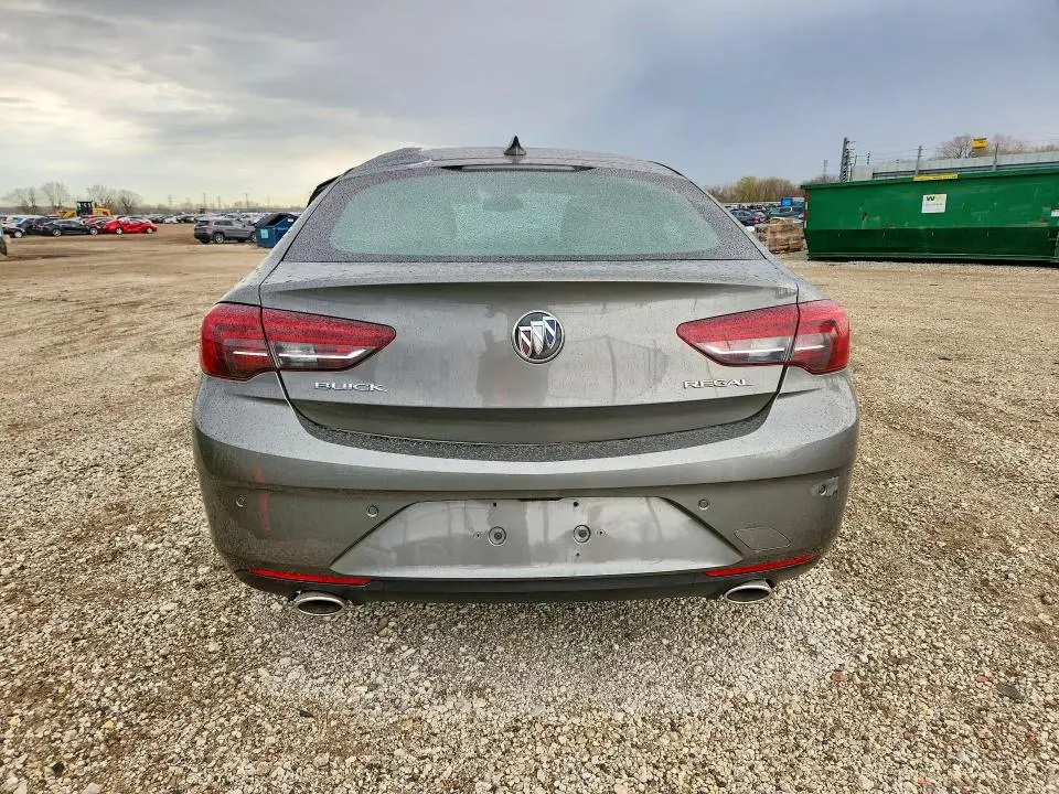 2018 BUICK REGAL ESSENCE  