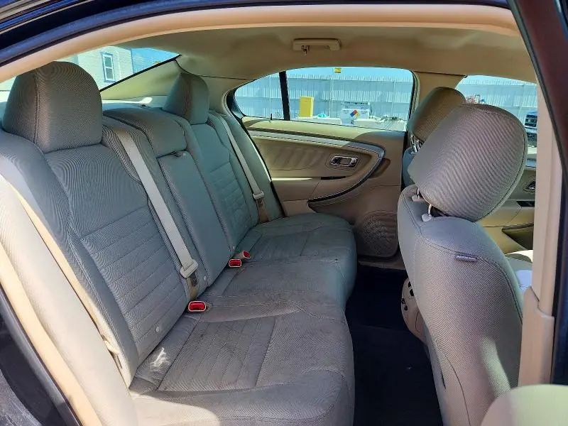 2018 FORD TAURUS SE  