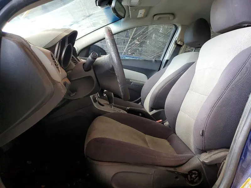 2013 CHEVROLET CRUZE LS  