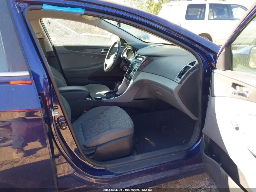 2011 HYUNDAI SONATA GLS