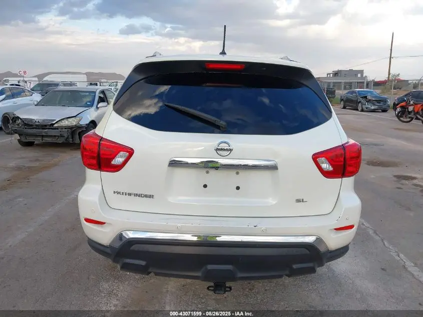2018 NISSAN PATHFINDER SL