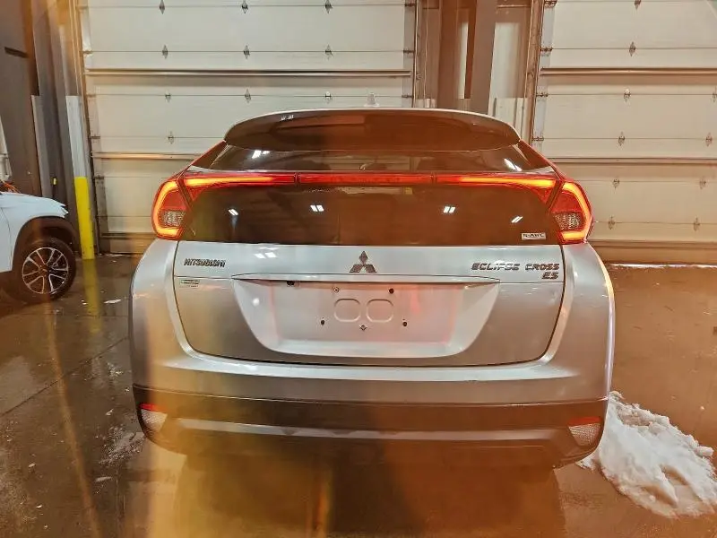 2019 MITSUBISHI ECLIPSE CROSS ES  