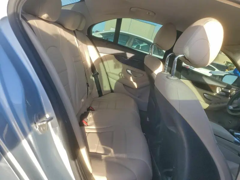 2015 MERCEDES-BENZ C 300  