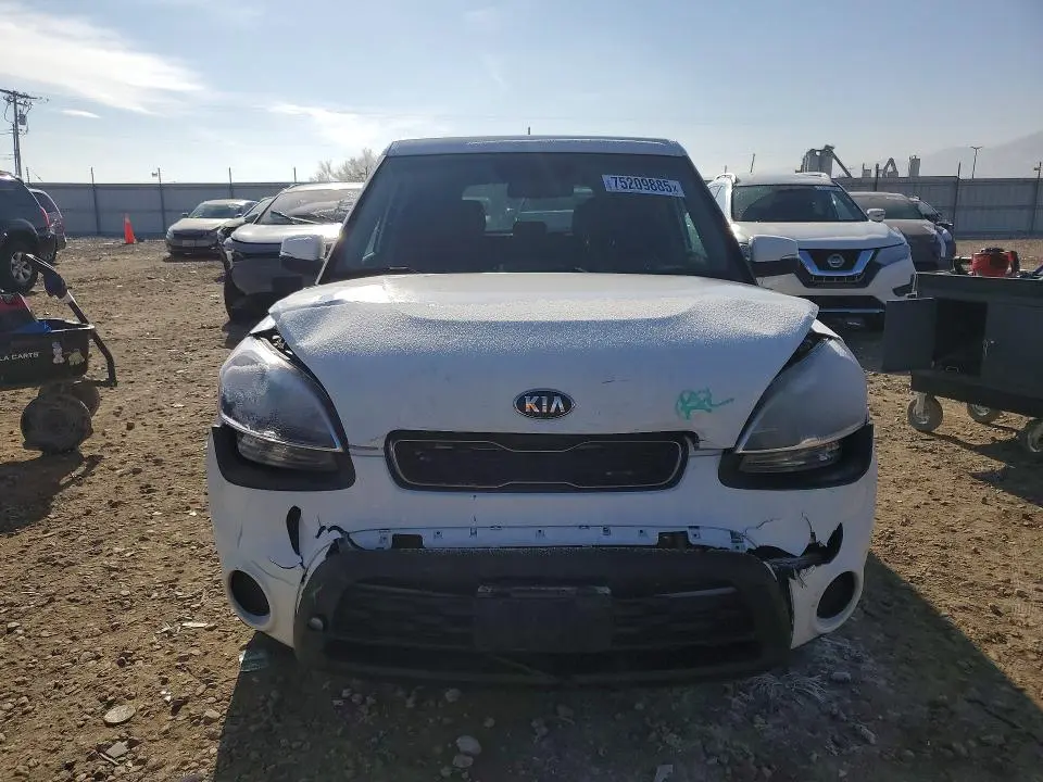 2013 KIA SOUL +  