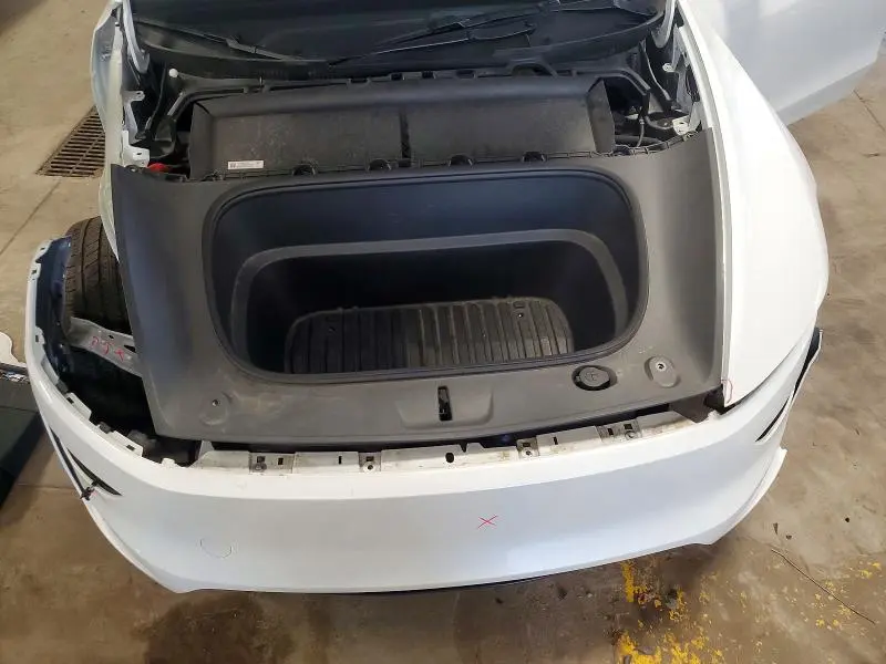 2026 TESLA MODEL Y   