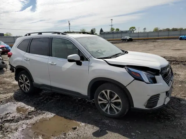 2022 SUBARU FORESTER LIMITED