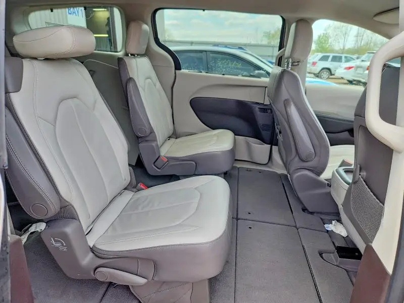 2017 CHRYSLER PACIFICA TOURING L  