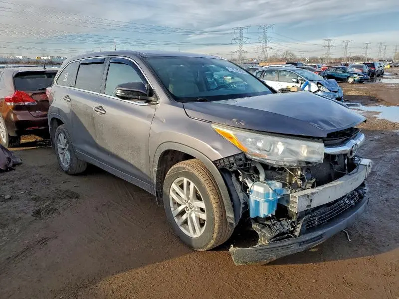 2016 TOYOTA HIGHLANDER LE  