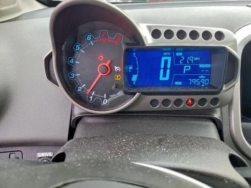 2015 CHEVROLET SONIC LT  