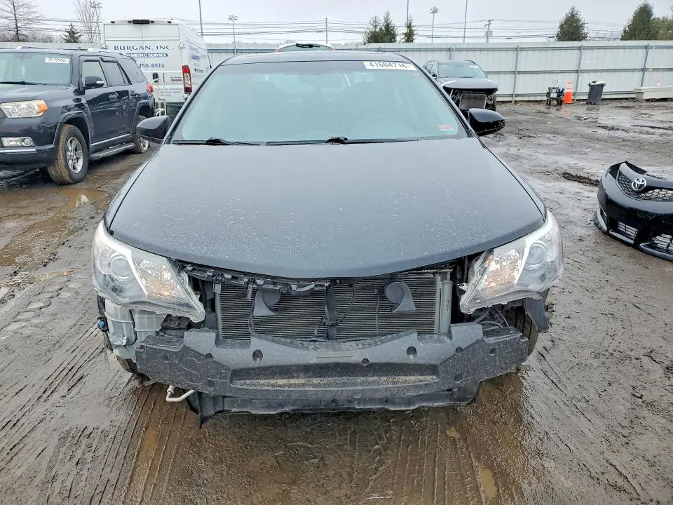 2012 TOYOTA CAMRY SE V6  
