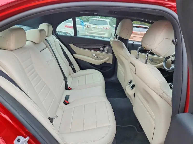 2019 MERCEDES-BENZ E 300  