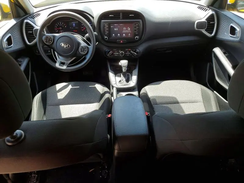 2020 KIA SOUL LX  
