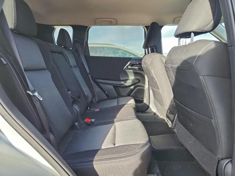 2025 MITSUBISHI OUTLANDER ES  