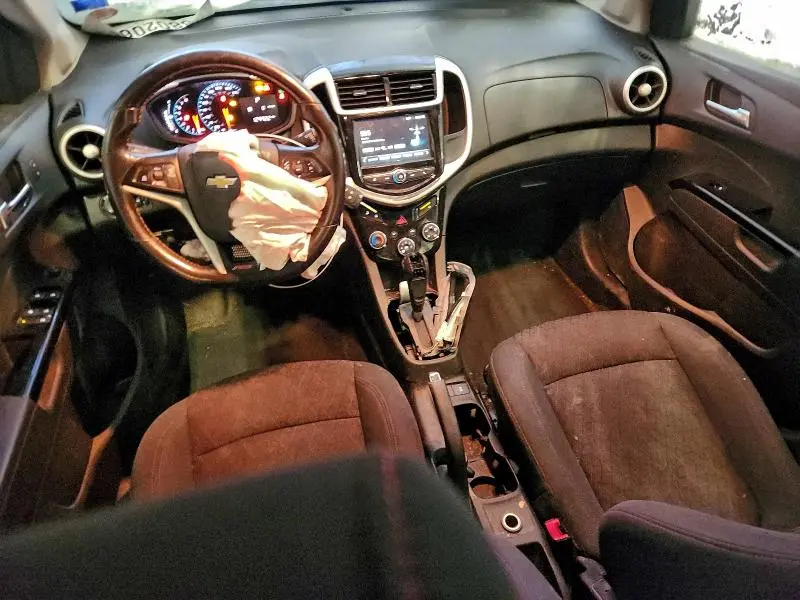 2017 CHEVROLET SONIC LT  