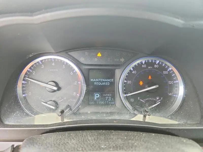 2014 TOYOTA HIGHLANDER LE PLUS  
