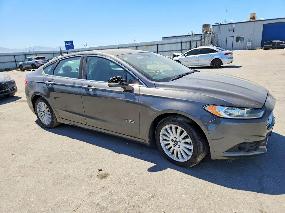 2016 FORD FUSION SE PHEV  
