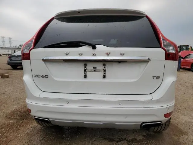 2016 VOLVO XC60 T5 PREMIER  