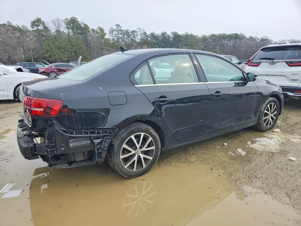 2017 VOLKSWAGEN JETTA SE  