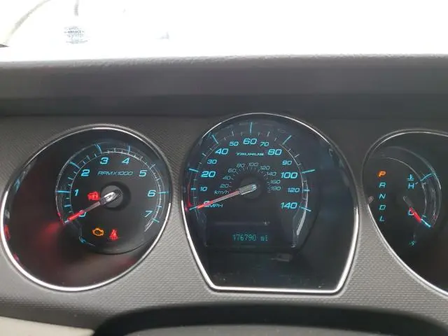 2010 FORD TAURUS SE