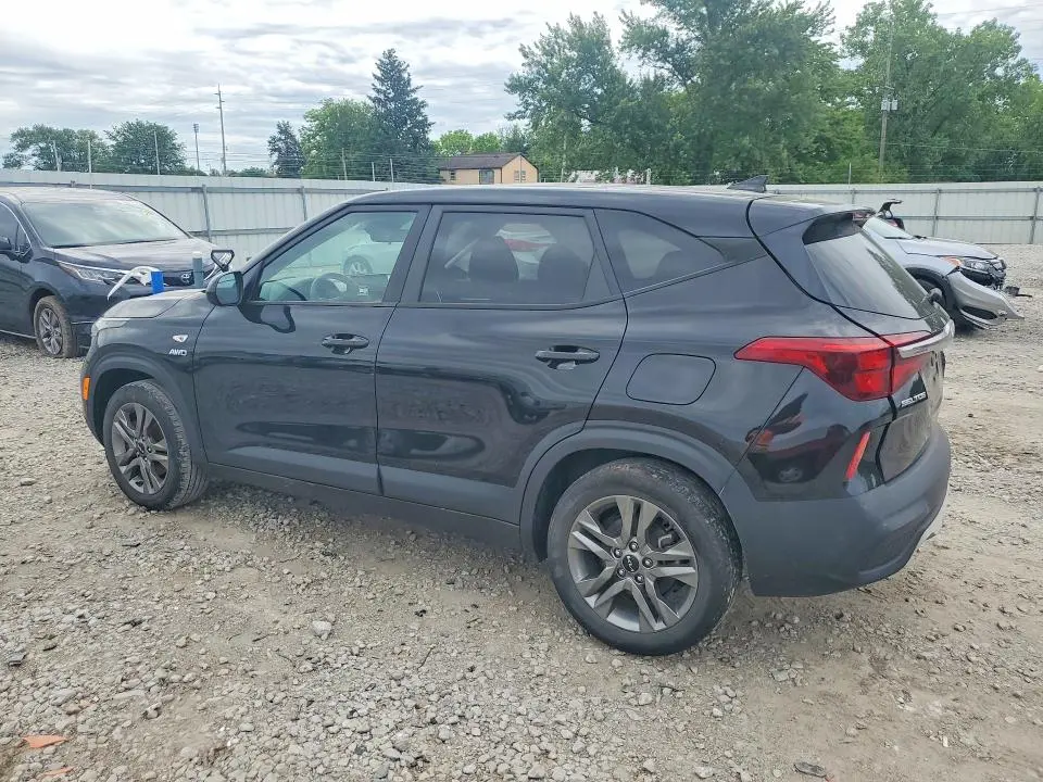 2022 KIA SELTOS LX  