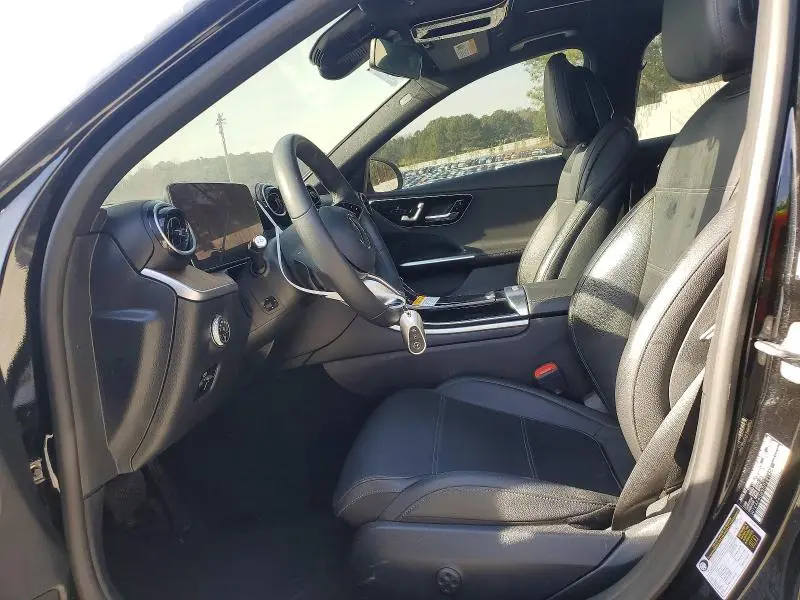 2024 MERCEDES-BENZ C 300  