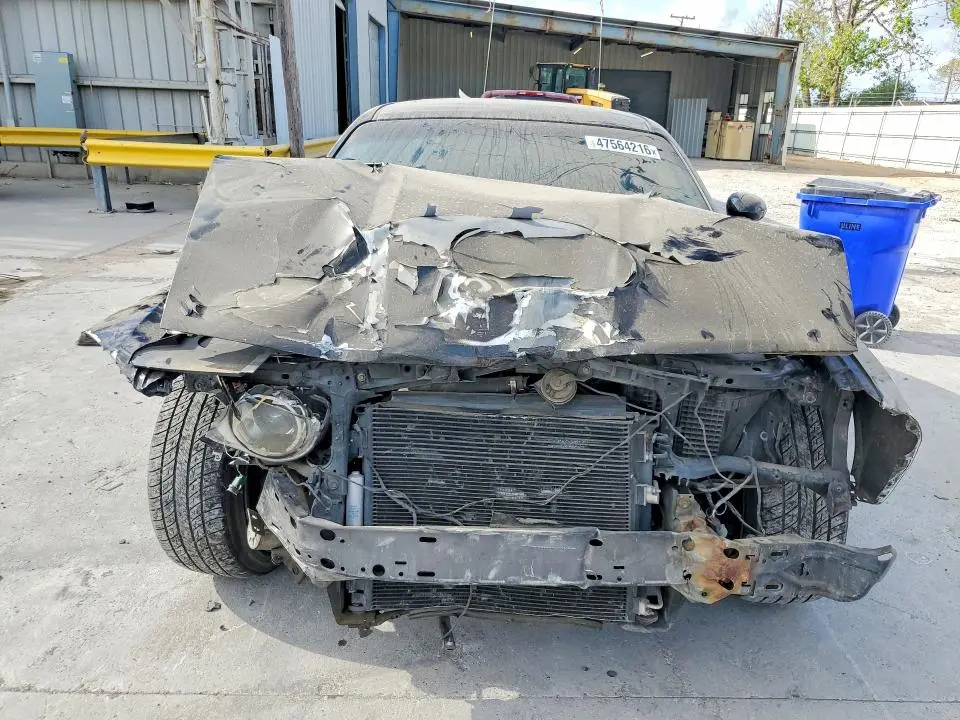 2013 DODGE CHALLENGER SXT  