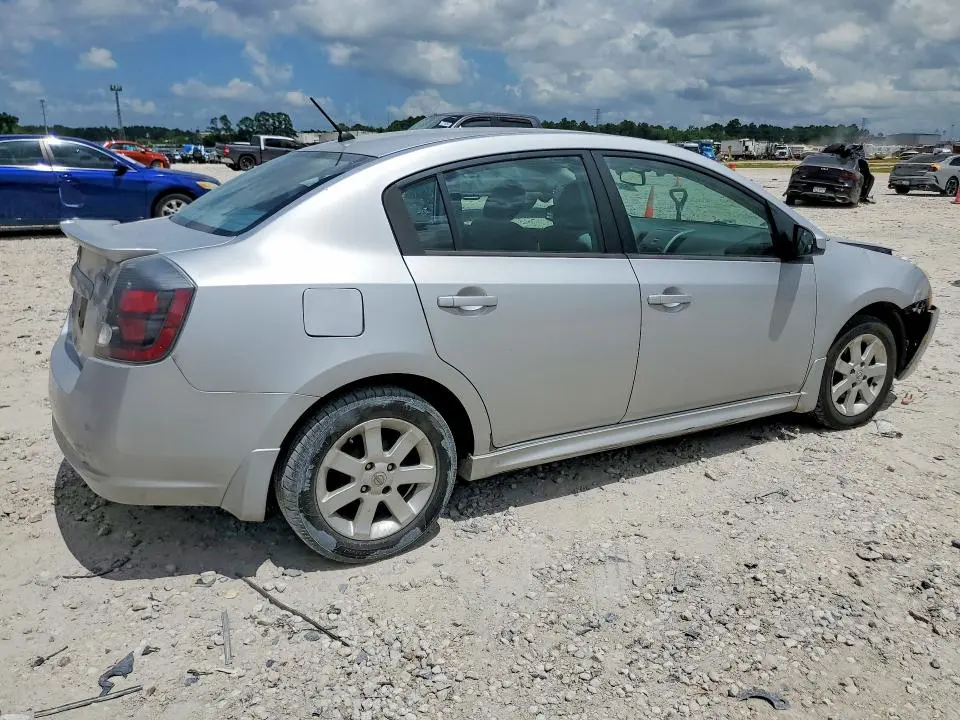2011 NISSAN SENTRA 2.0  