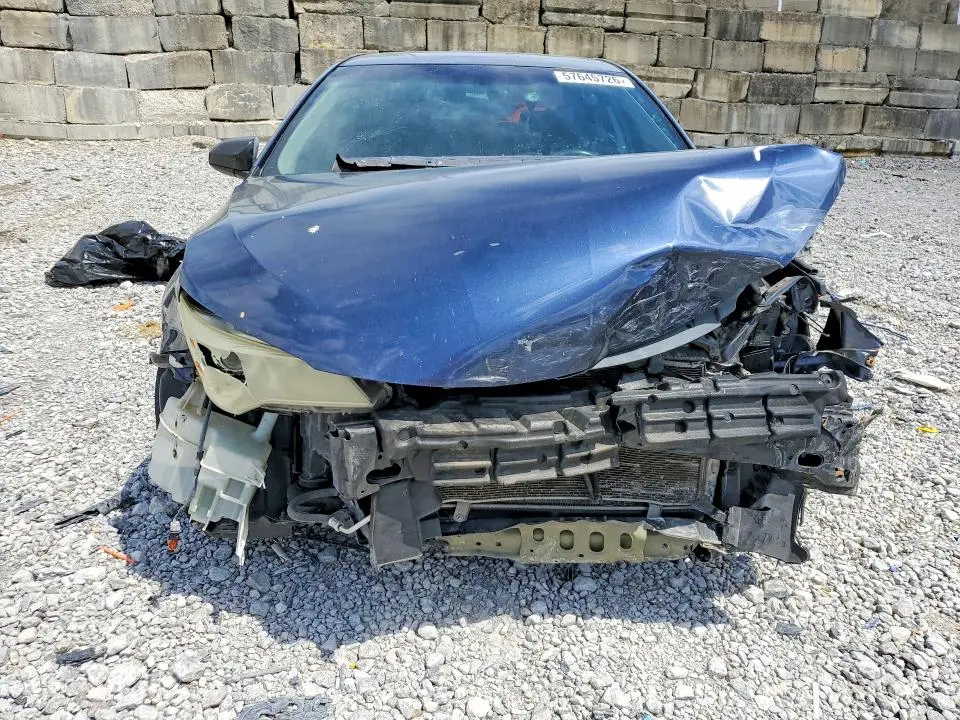 2015 TOYOTA CAMRY LE  