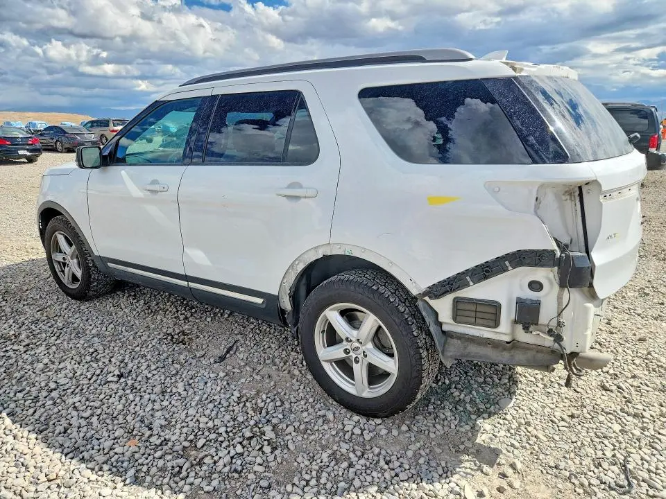 2016 FORD EXPLORER XLT  