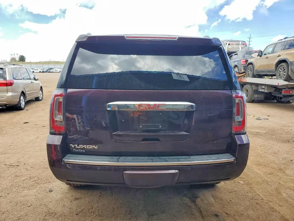 2017 GMC YUKON DENALI  
