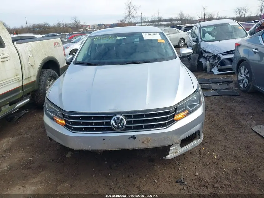 2017 VOLKSWAGEN PASSAT 1.8T S